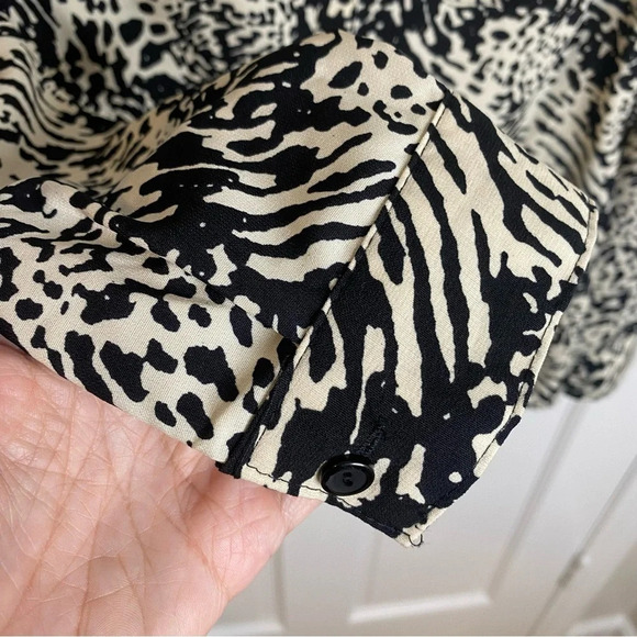 Notations Long Sleeve Collared Button Down Animal Print Black & Beige Bl… - Picture 6 of 7